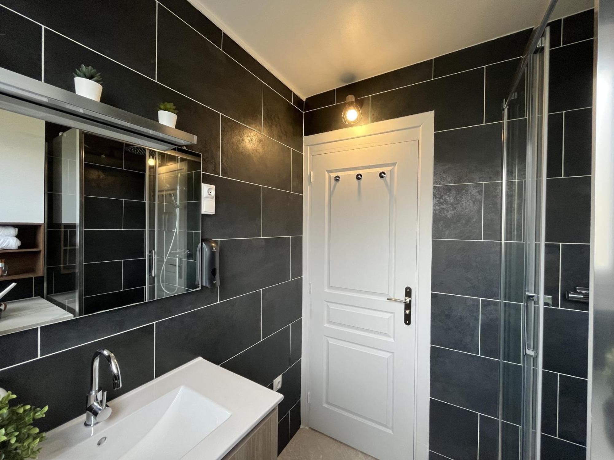 Entire 60M2 Apartment - Close To Paris - Parking - Kitchen - 2Min Rerb - Olympic'24 Бур-ла-Рен Экстерьер фото